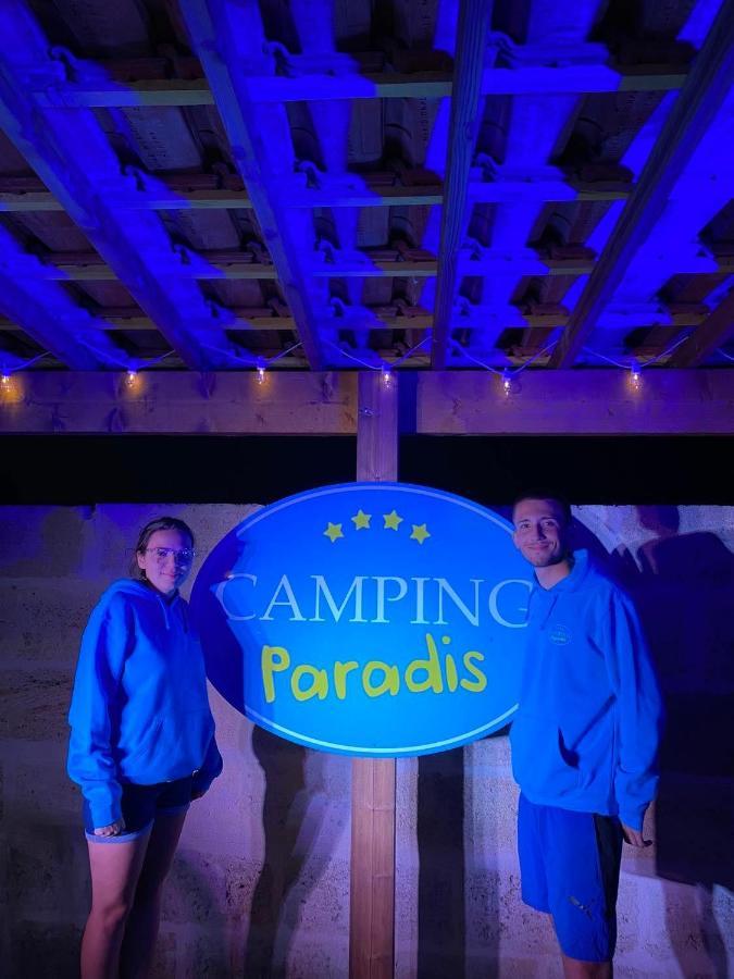 Camping Le Pressoir Petit-Palais-et-Cornemps エクステリア 写真