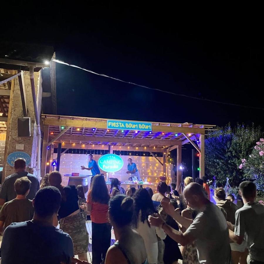 Camping Le Pressoir Petit-Palais-et-Cornemps エクステリア 写真